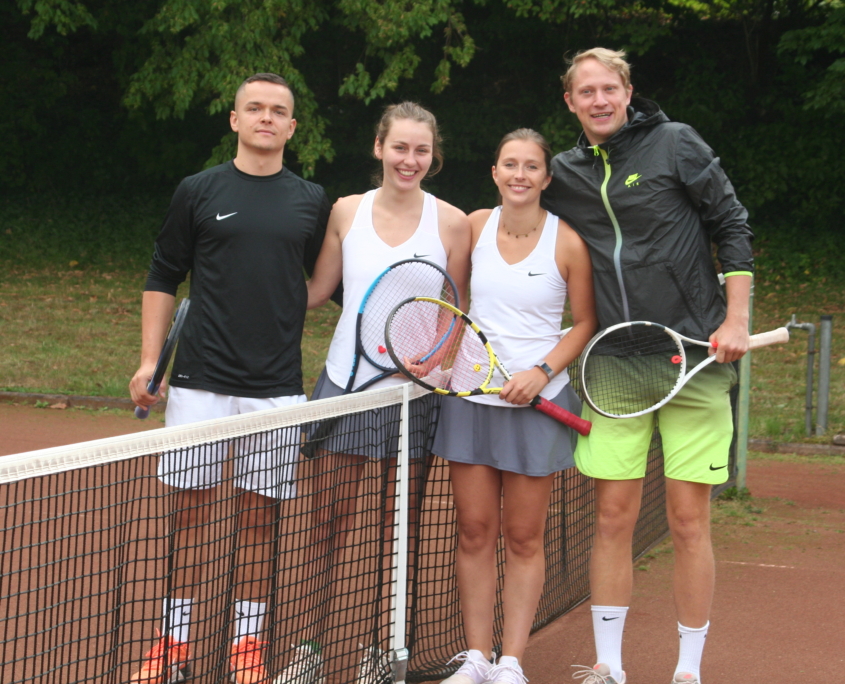 Mitglieder des TCBWO beim Tennis Mixed Cup